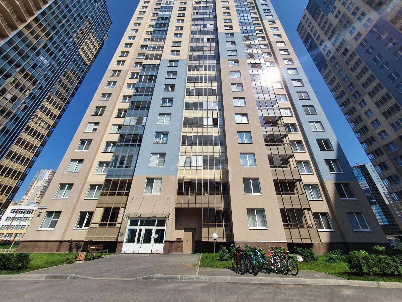 однокомнатная квартира в Санкт-Петербурге по адресу: Верхне-Каменская ул., 3, к 2