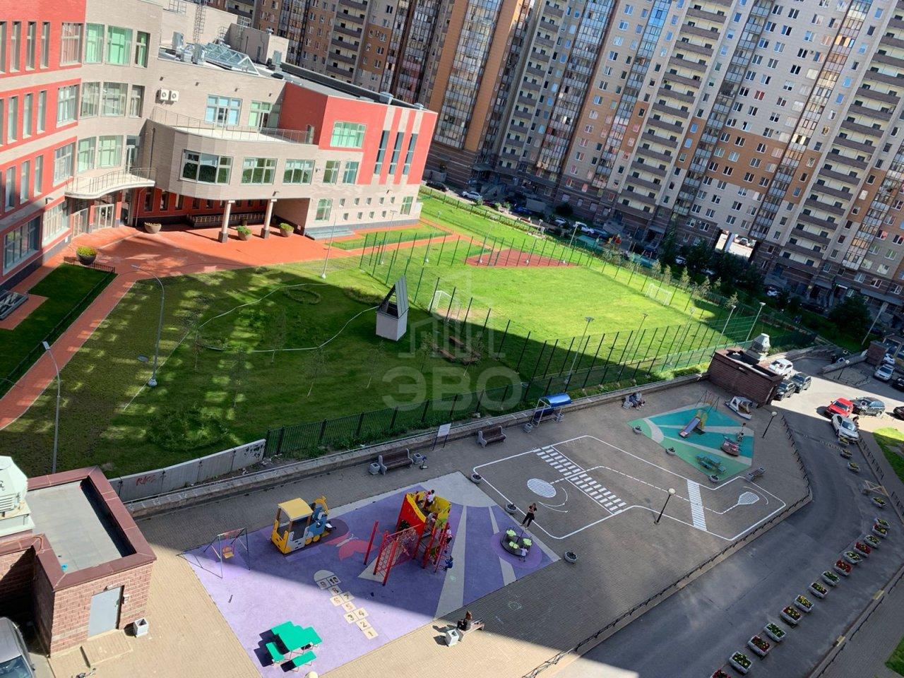 двухкомнатная квартира в Санкт-Петербурге по адресу: Комендантский проспект, 53, к 1