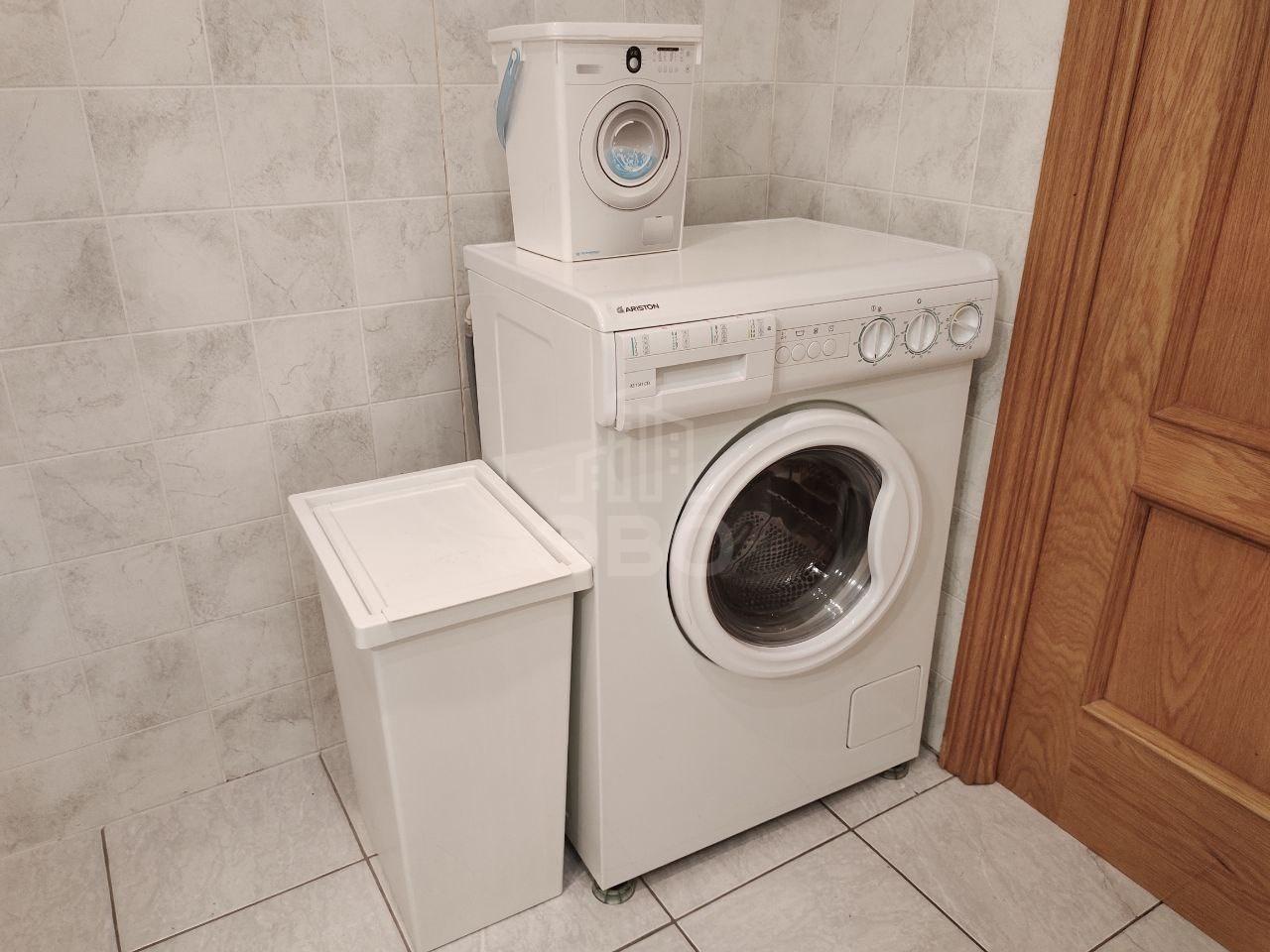 трехкомнатная квартира в Санкт-Петербурге по адресу: Рузовская ул., 15