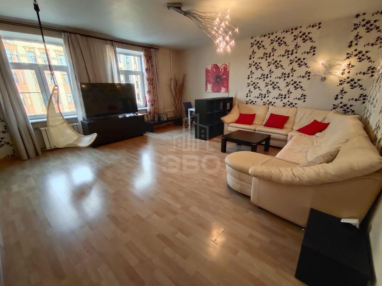 трехкомнатная квартира в Санкт-Петербурге по адресу: Рузовская ул., 15