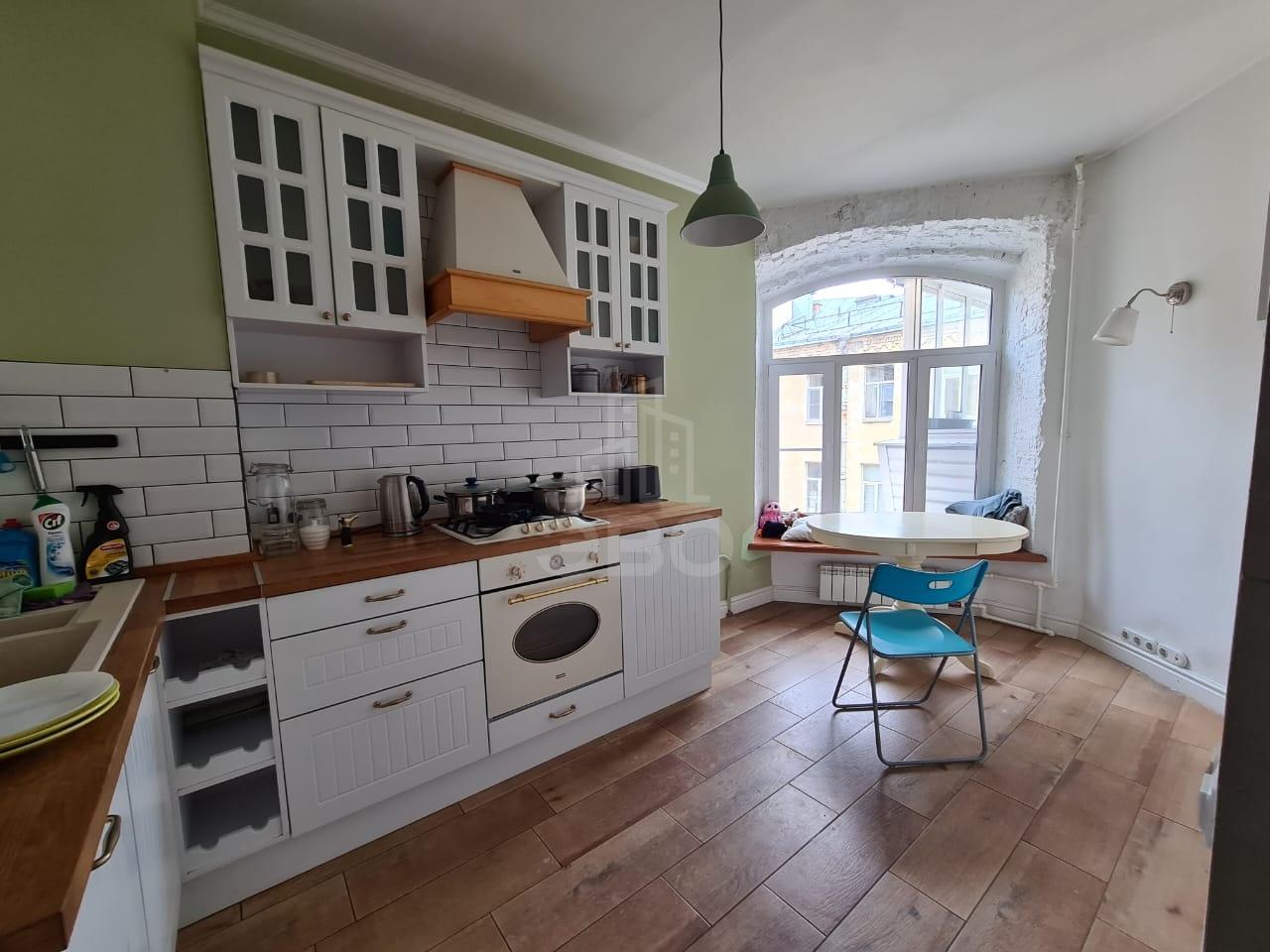 однокомнатная квартира в Санкт-Петербурге по адресу: Апраксин пер., 19/21