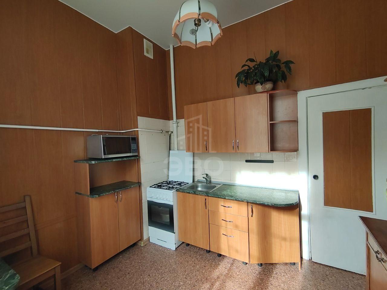 трехкомнатная квартира в Санкт-Петербурге по адресу: Достоевского ул., 13