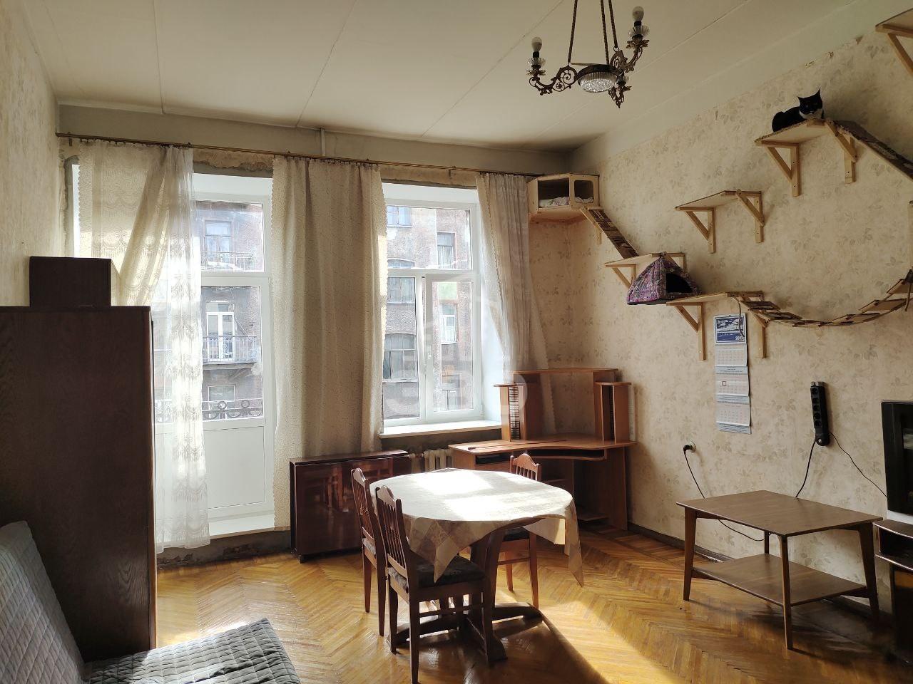 трехкомнатная квартира в Санкт-Петербурге по адресу: Достоевского ул., 13