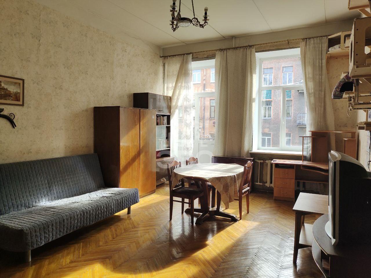 трехкомнатная квартира в Санкт-Петербурге по адресу: Достоевского ул., 13