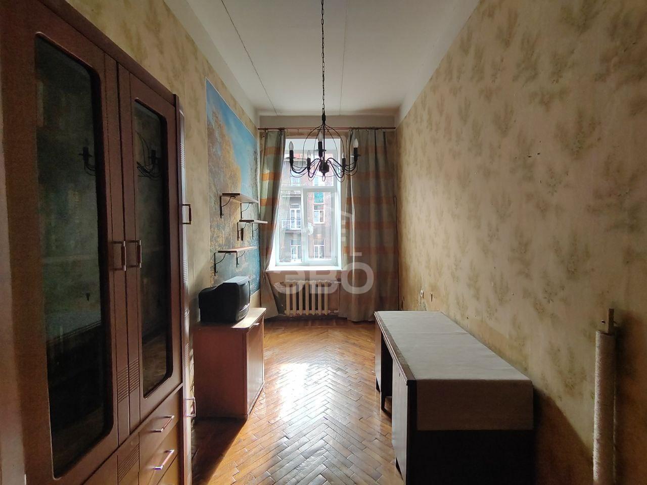 трехкомнатная квартира в Санкт-Петербурге по адресу: Достоевского ул., 13