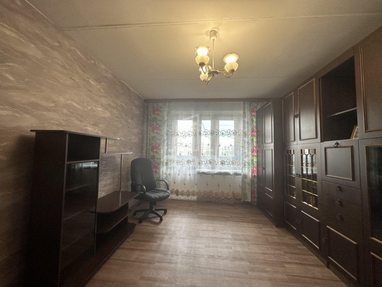 однокомнатная квартира в Санкт-Петербурге по адресу: Десантников ул., 24