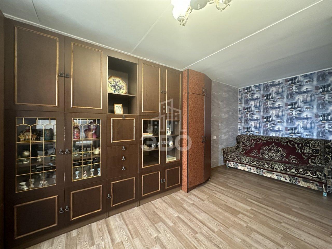 однокомнатная квартира в Санкт-Петербурге по адресу: Десантников ул., 24