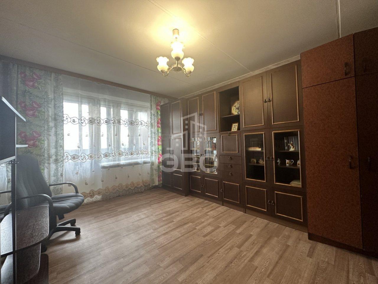 однокомнатная квартира в Санкт-Петербурге по адресу: Десантников ул., 24