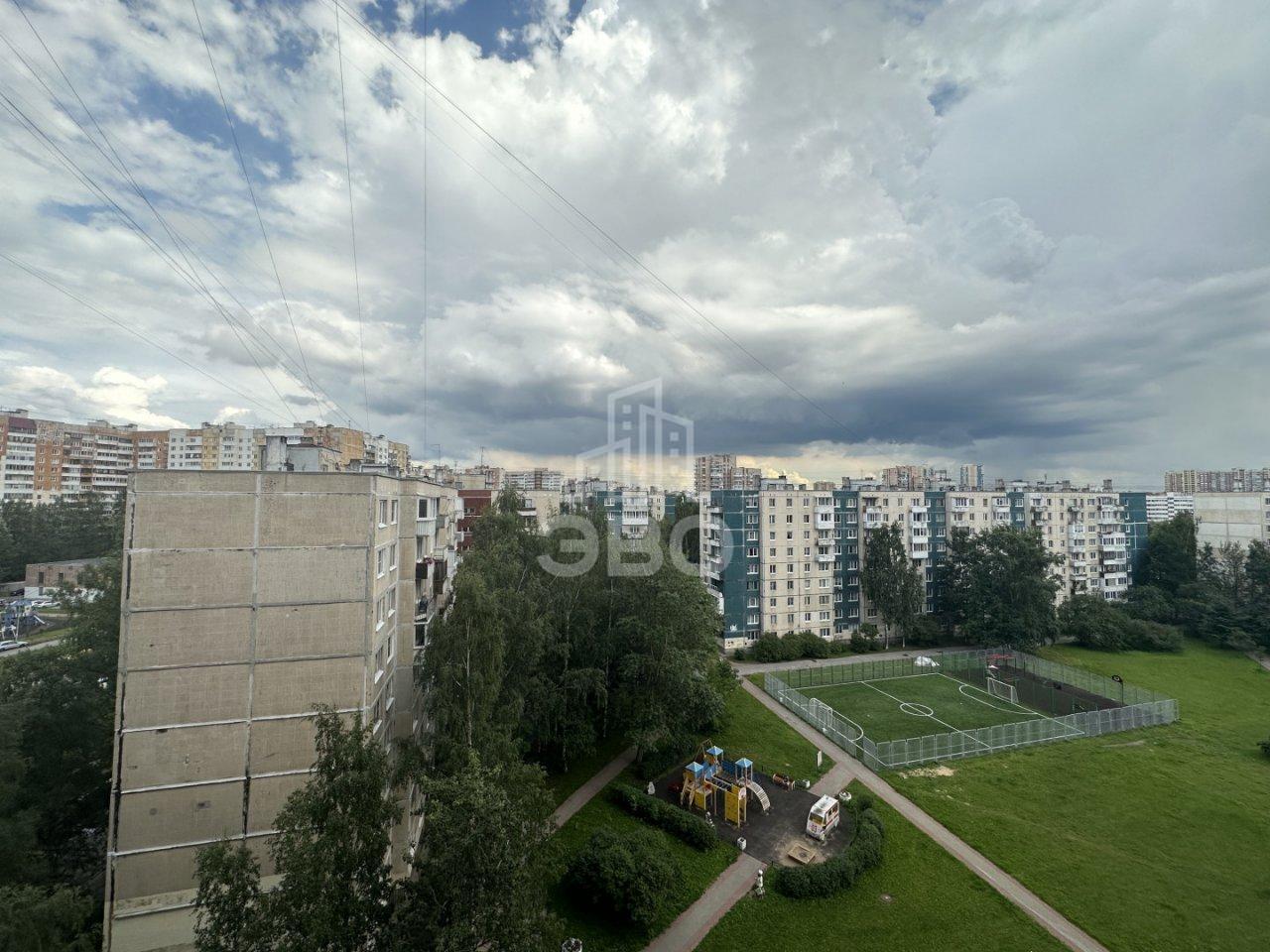 однокомнатная квартира в Санкт-Петербурге по адресу: Десантников ул., 24