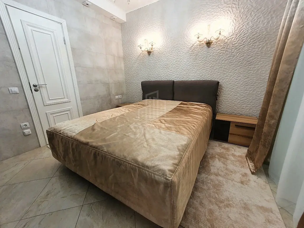 однокомнатная квартира в Санкт-Петербурге по адресу: Полтавский проезд, 2