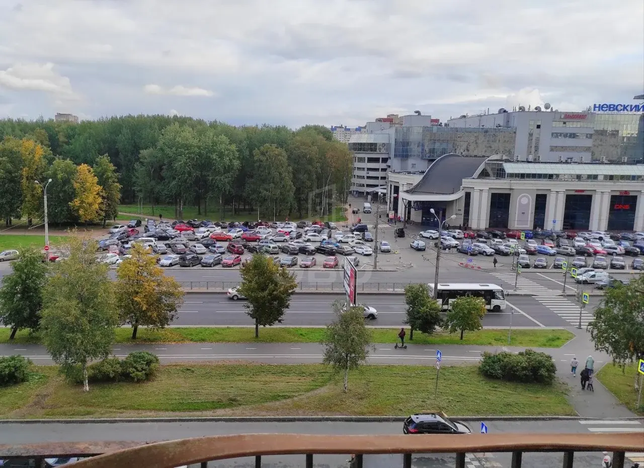 однокомнатная квартира в Санкт-Петербурге по адресу: Большевиков проспект, 17, литера Ч