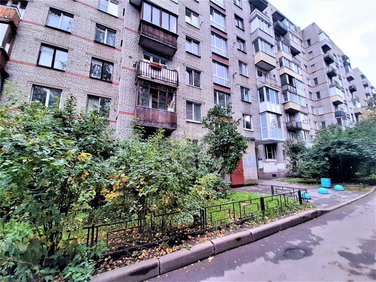 однокомнатная квартира в Санкт-Петербурге по адресу: Руставели ул., 52