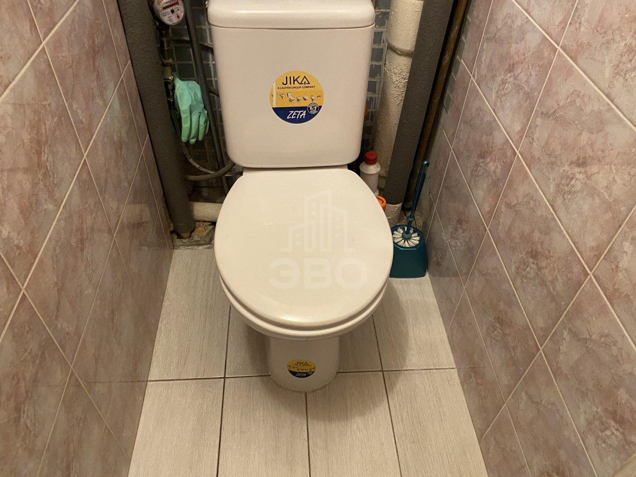 трехкомнатная квартира в Санкт-Петербурге по адресу: Малая Бухарестская ул., 11