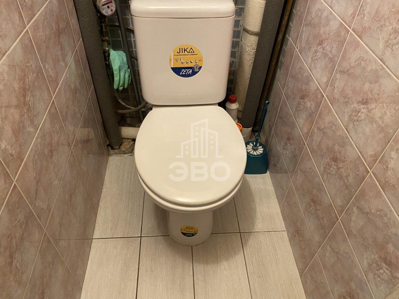 трехкомнатная квартира в Санкт-Петербурге по адресу: Малая Бухарестская ул., 11