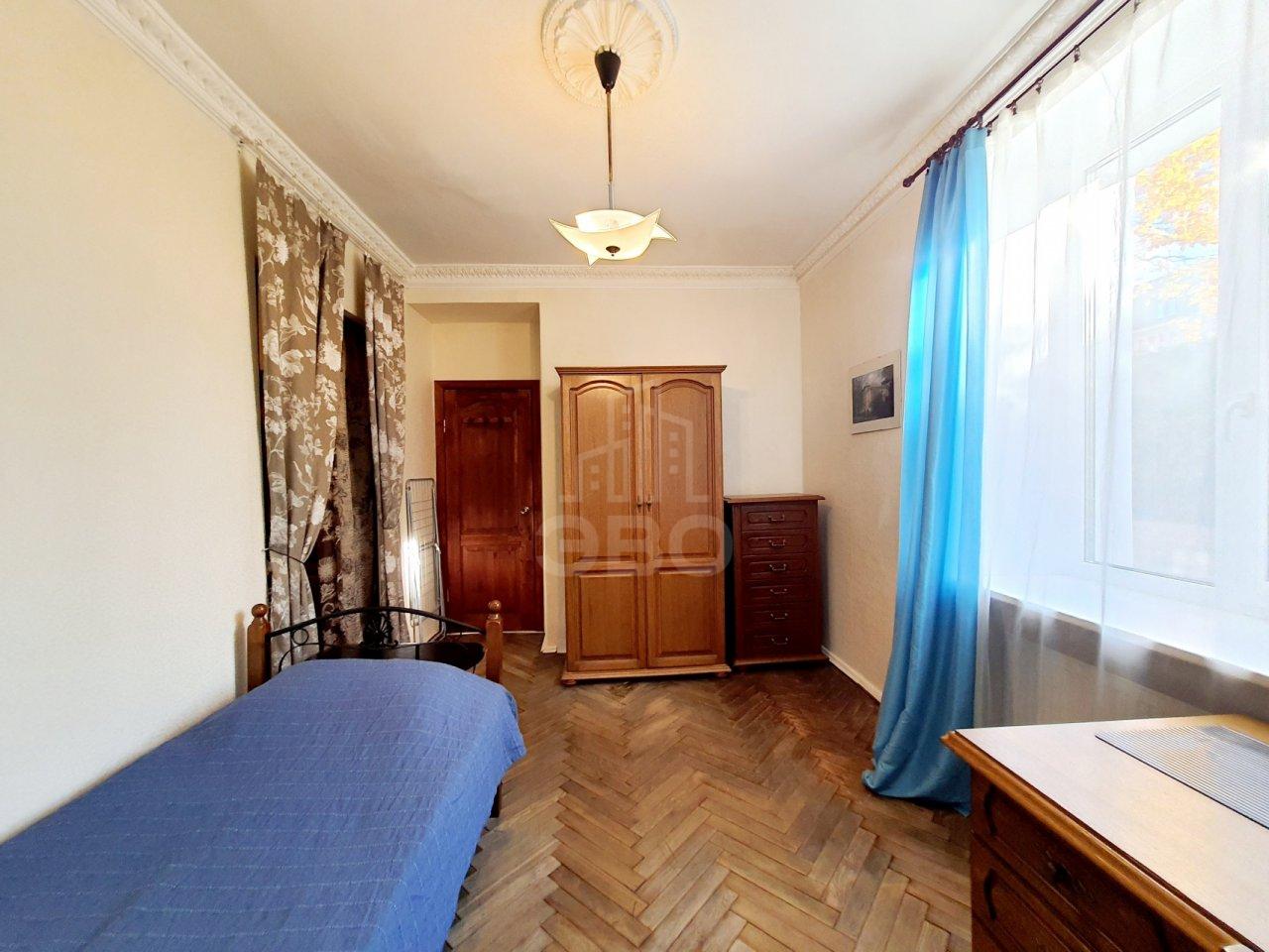 двухкомнатная квартира в Санкт-Петербурге по адресу: Дибуновская ул., 31