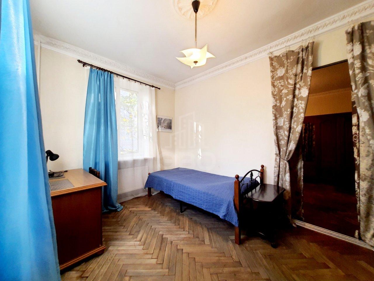 двухкомнатная квартира в Санкт-Петербурге по адресу: Дибуновская ул., 31