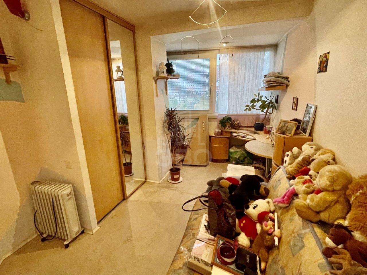 двухкомнатная квартира в Санкт-Петербурге по адресу: Культуры проспект, 18, к 2