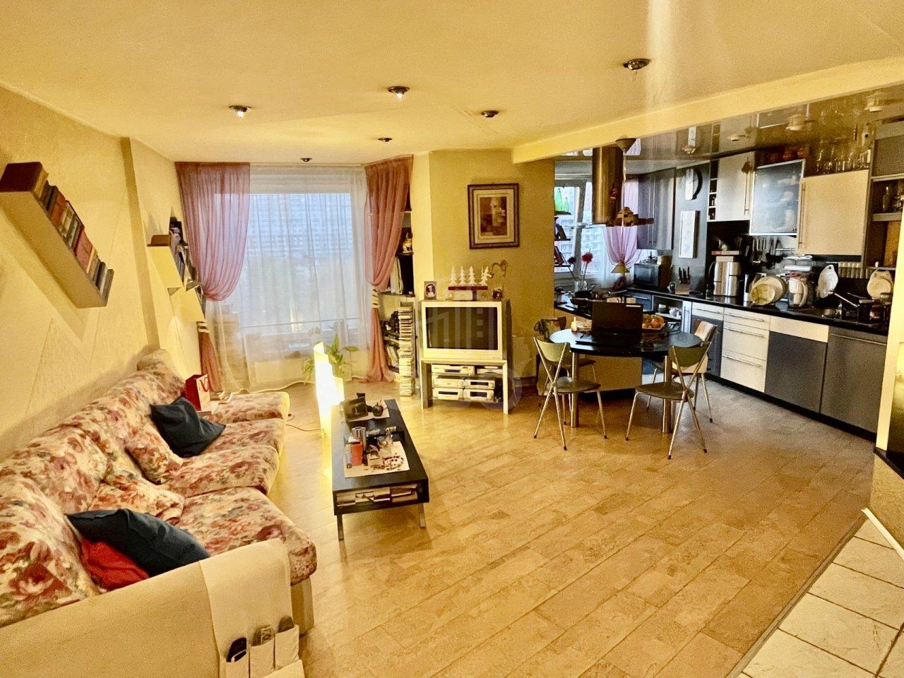 двухкомнатная квартира в Санкт-Петербурге по адресу: Культуры проспект, 18, к 2