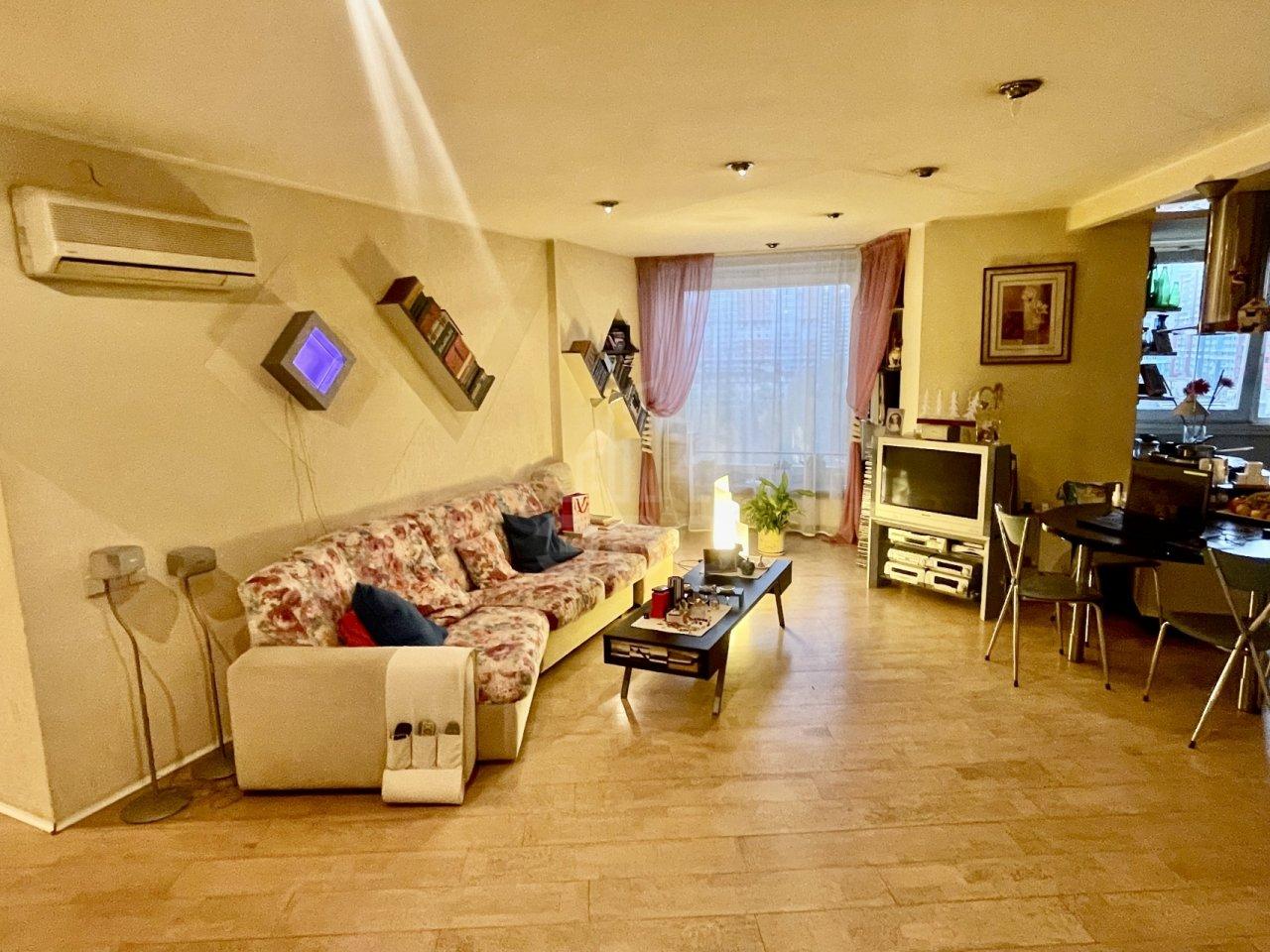 двухкомнатная квартира в Санкт-Петербурге по адресу: Культуры проспект, 18, к 2