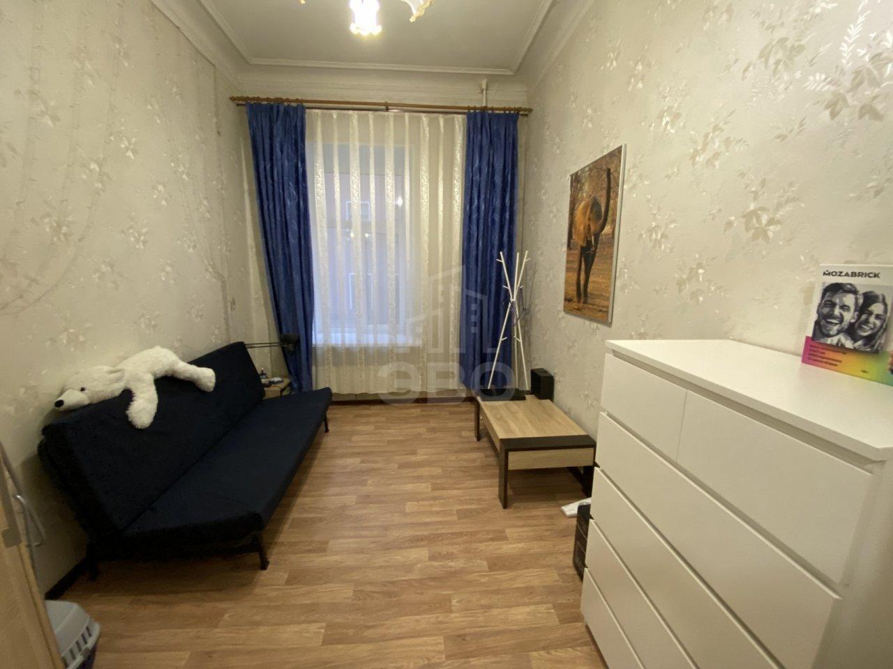 трехкомнатная квартира в Санкт-Петербурге по адресу: Смольный проспект, 7