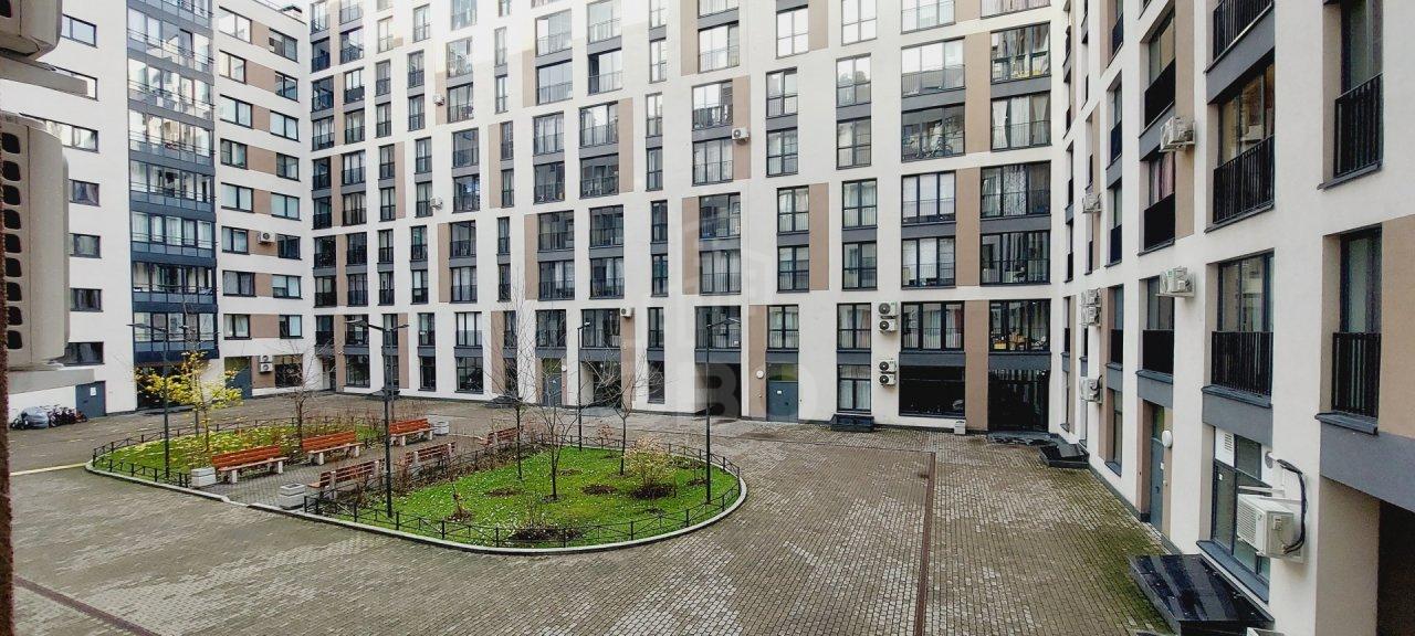 трехкомнатная квартира в Санкт-Петербурге по адресу: Кременчугская ул., 13, к 1, литера А