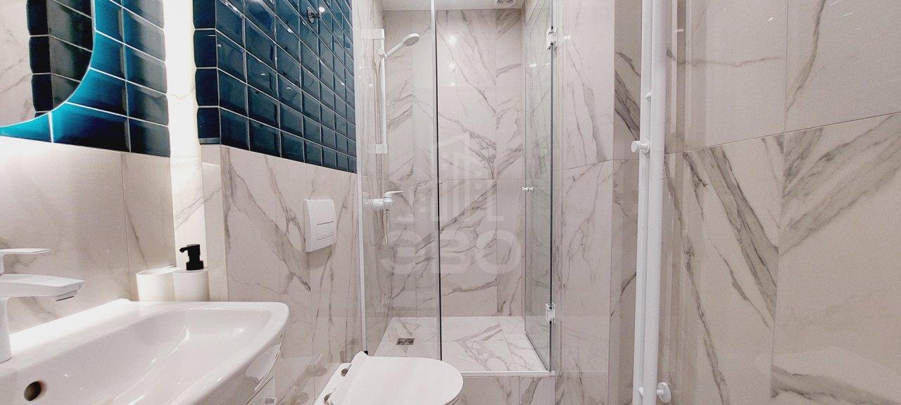 трехкомнатная квартира в Санкт-Петербурге по адресу: Кременчугская ул., 13, к 1, литера А