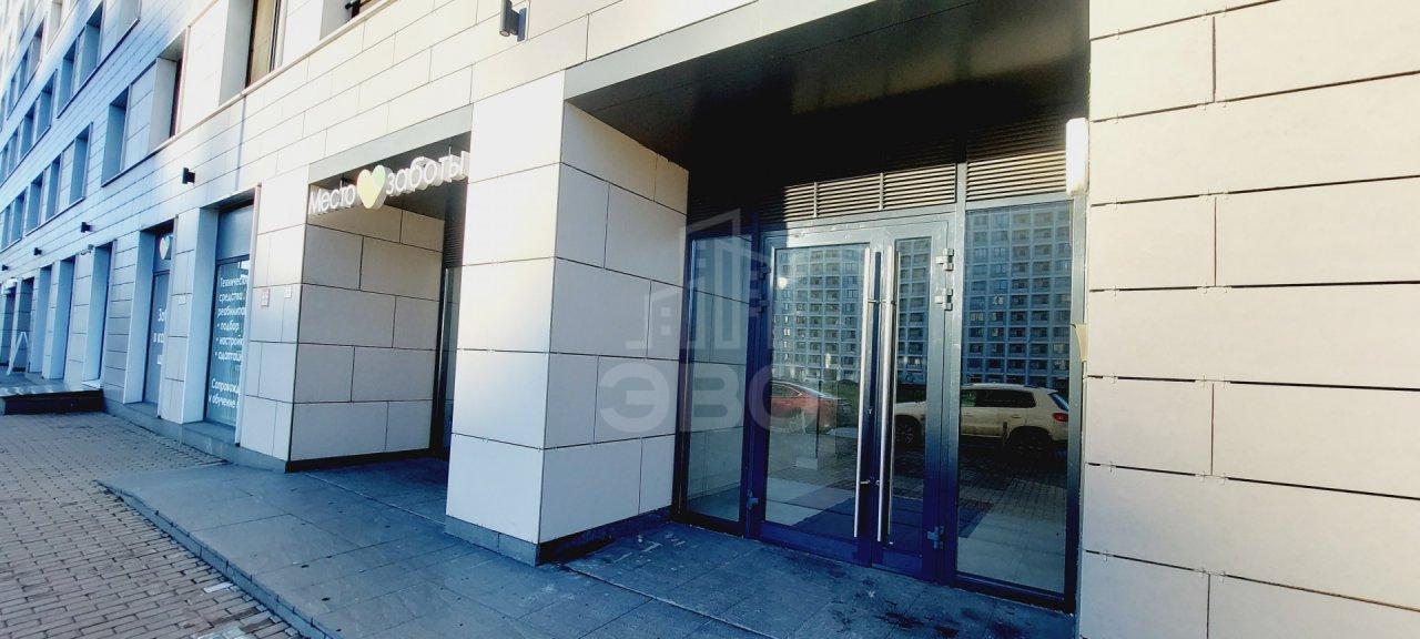 трехкомнатная квартира в Санкт-Петербурге по адресу: Кременчугская ул., 13, к 1, литера А