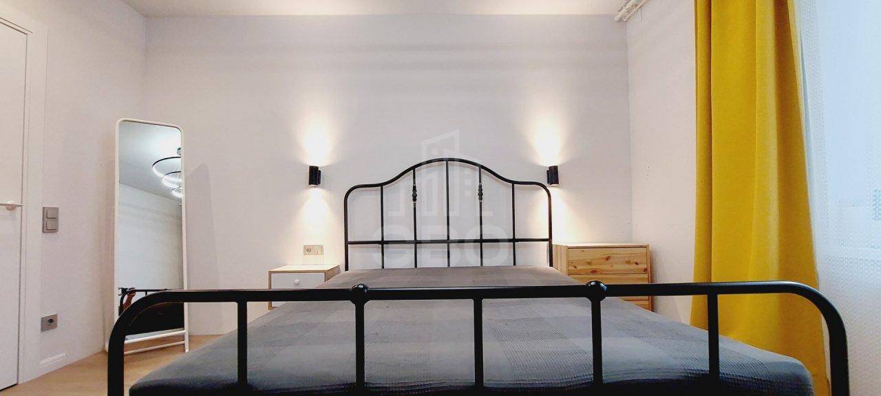 трехкомнатная квартира в Санкт-Петербурге по адресу: Кременчугская ул., 13, к 1, литера А