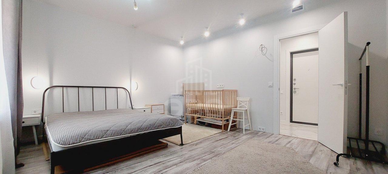 трехкомнатная квартира в Санкт-Петербурге по адресу: Кременчугская ул., 13, к 1, литера А