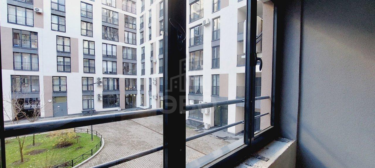 трехкомнатная квартира в Санкт-Петербурге по адресу: Кременчугская ул., 13, к 1, литера А