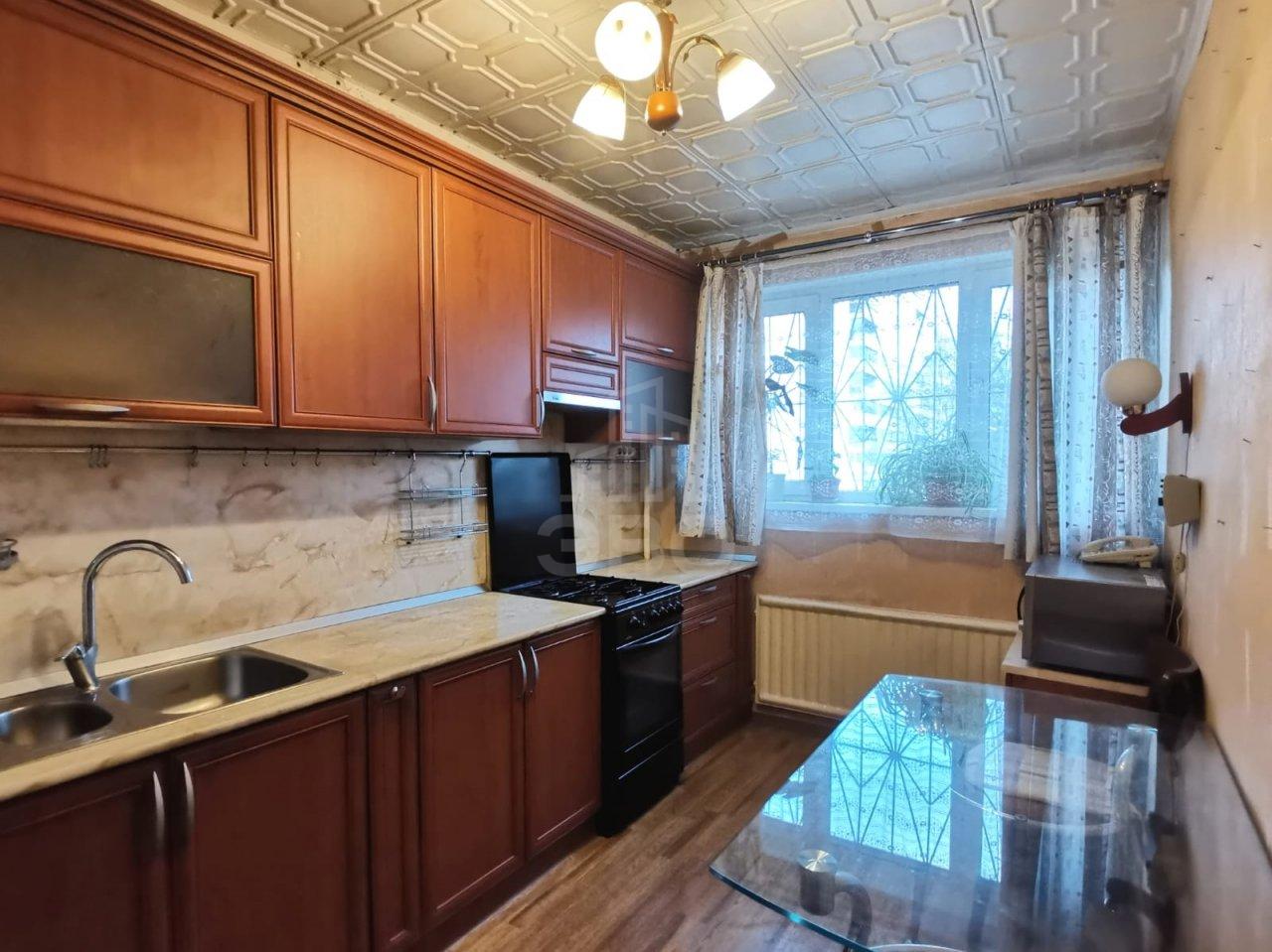 многокомнатная квартира в Санкт-Петербурге по адресу: Наличная ул., 30