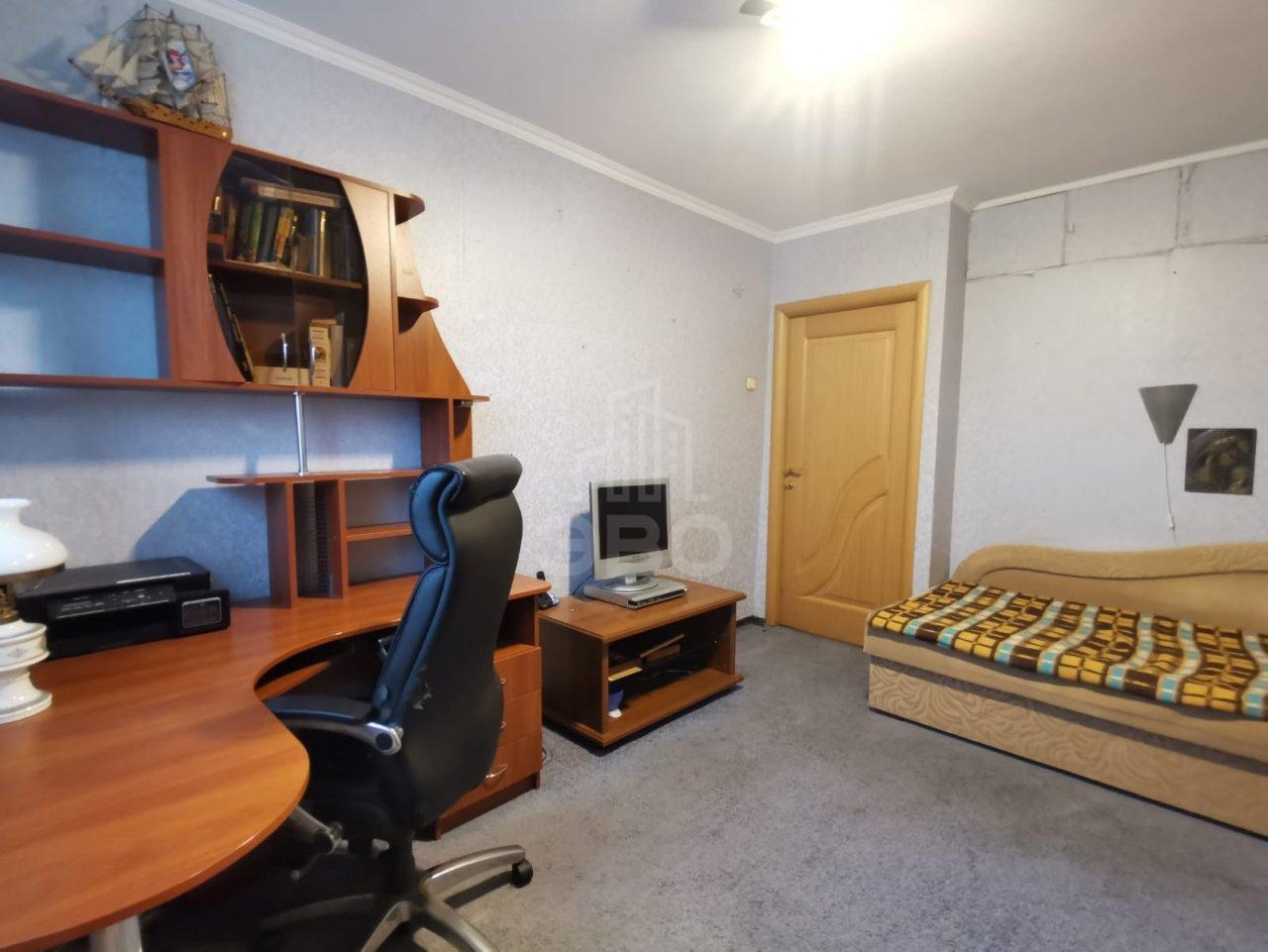 многокомнатная квартира в Санкт-Петербурге по адресу: Наличная ул., 30