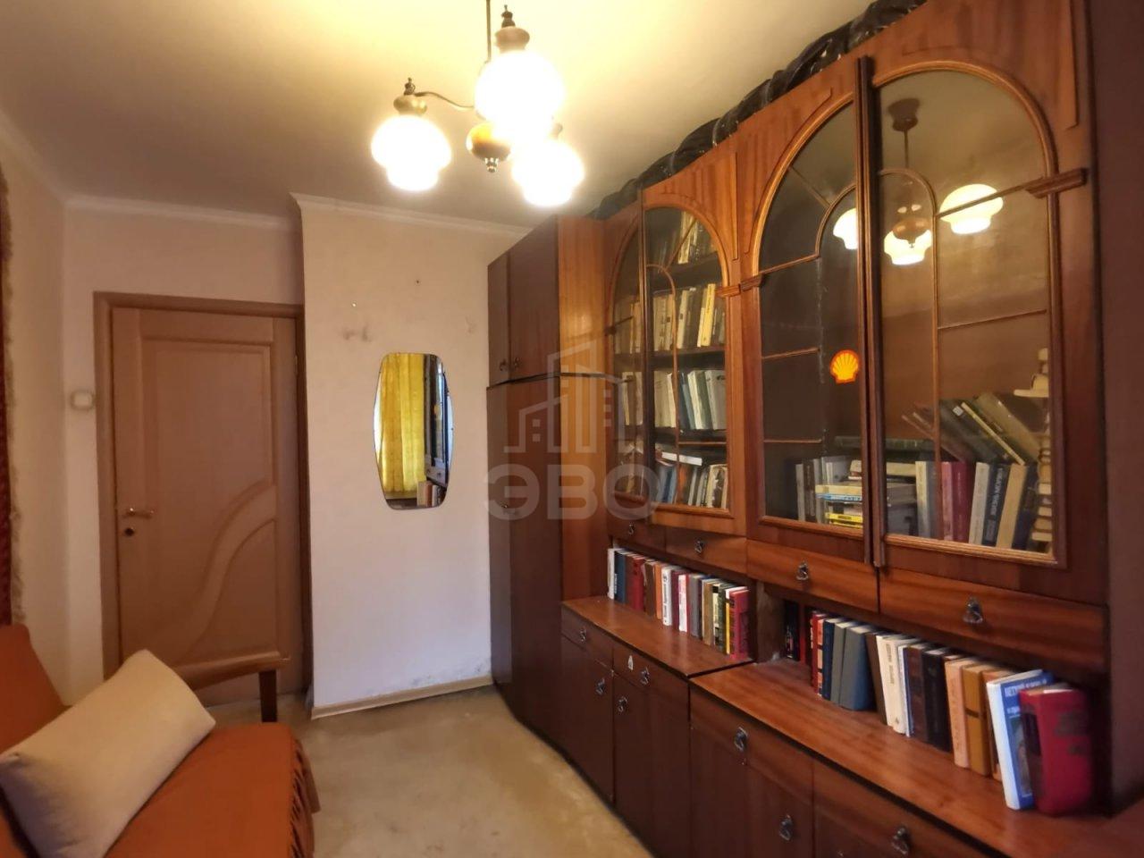 многокомнатная квартира в Санкт-Петербурге по адресу: Наличная ул., 30