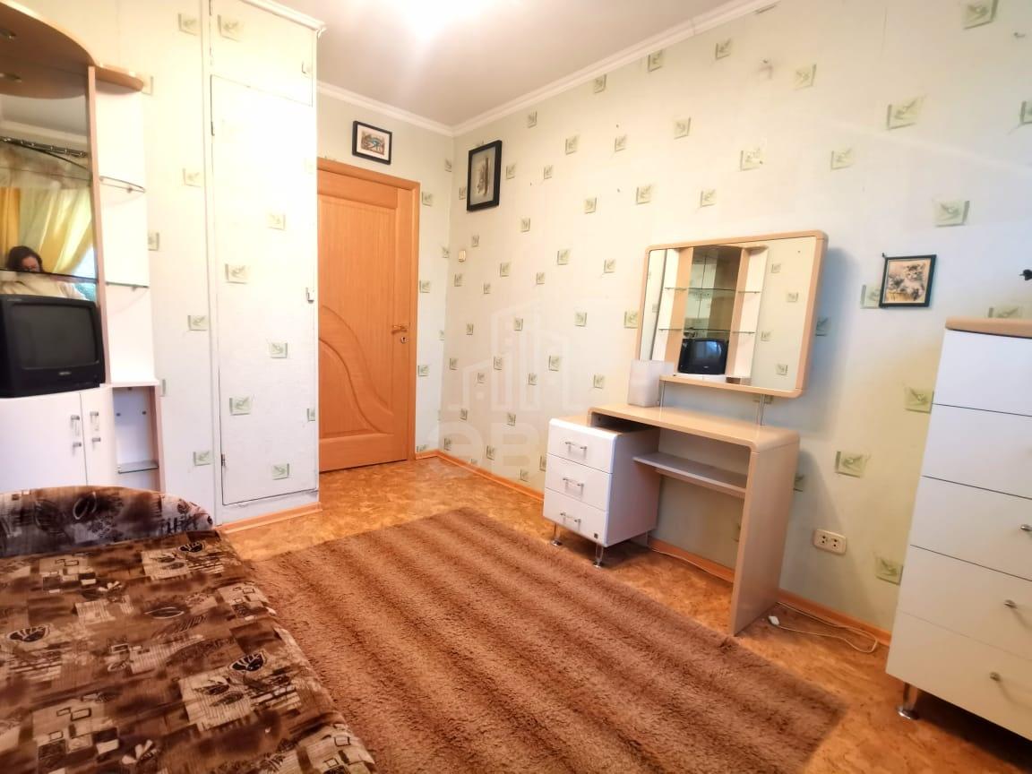 многокомнатная квартира в Санкт-Петербурге по адресу: Наличная ул., 30