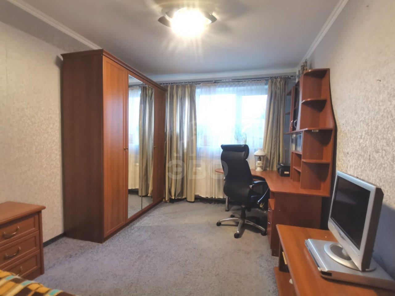 многокомнатная квартира в Санкт-Петербурге по адресу: Наличная ул., 30