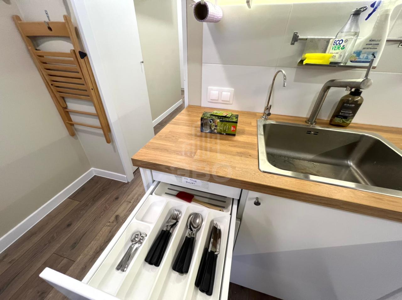 двухкомнатная квартира в Санкт-Петербурге по адресу: Яхтенная ул., 9, к 1