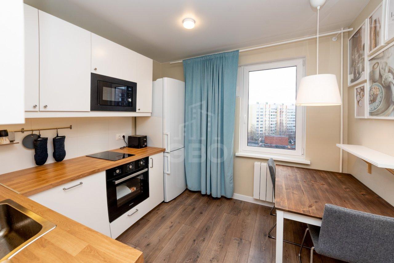 двухкомнатная квартира в Санкт-Петербурге по адресу: Яхтенная ул., 9, к 1