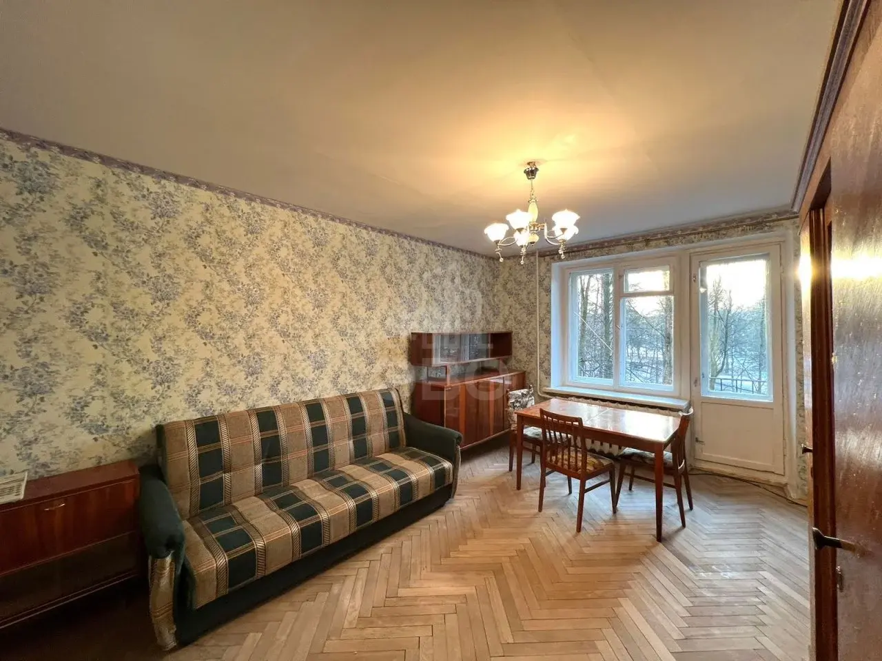 однокомнатная квартира в Санкт-Петербурге по адресу: Карпинского ул., 9, к 1