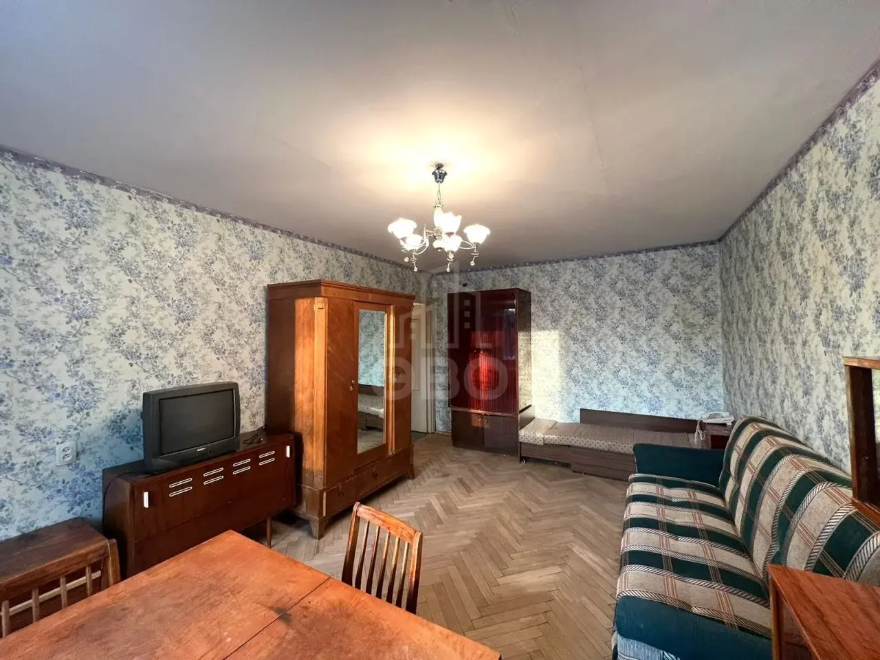 однокомнатная квартира в Санкт-Петербурге по адресу: Карпинского ул., 9, к 1