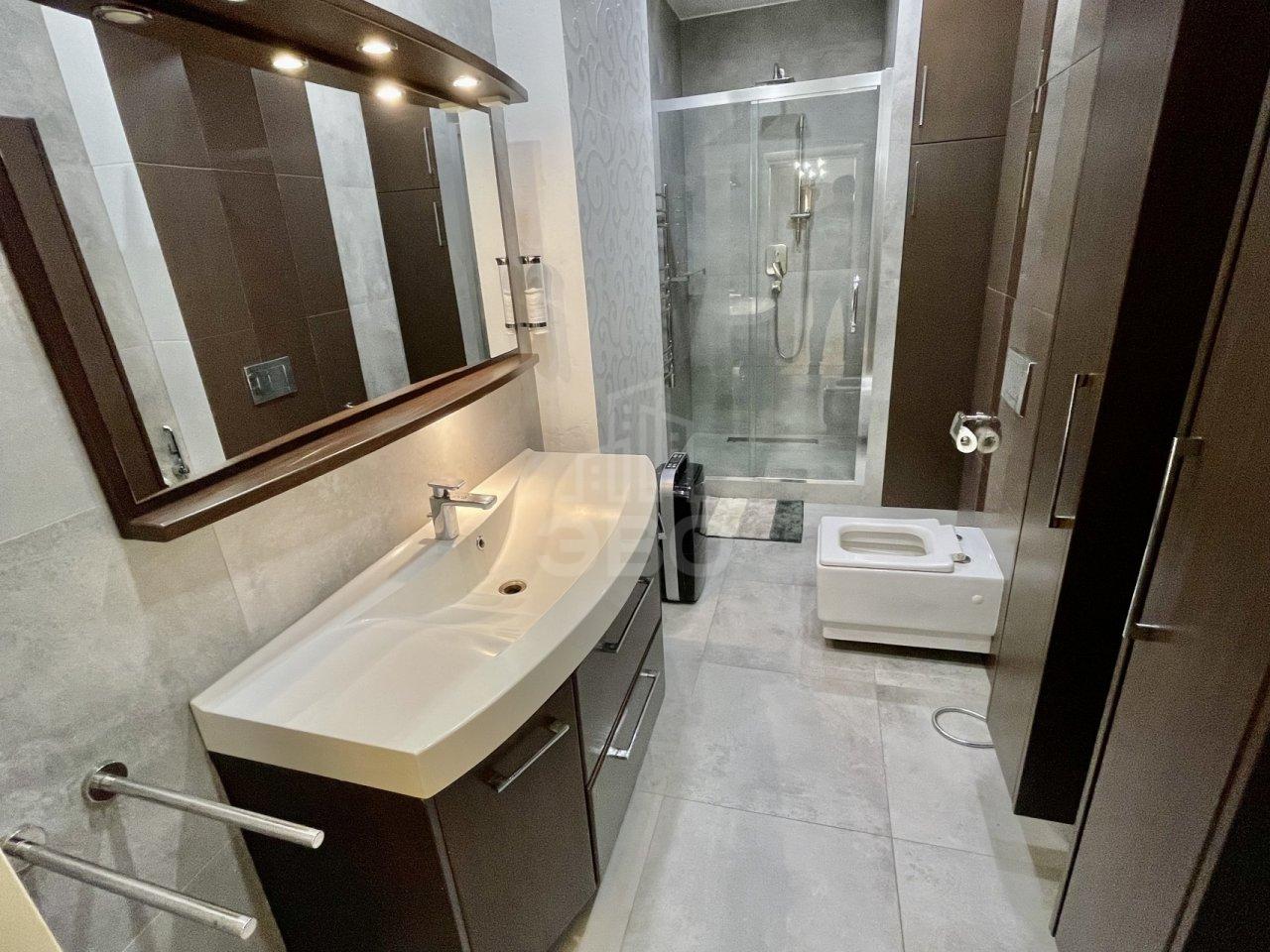 трехкомнатная квартира в Санкт-Петербурге по адресу: Реки Фонтанки наб., 119