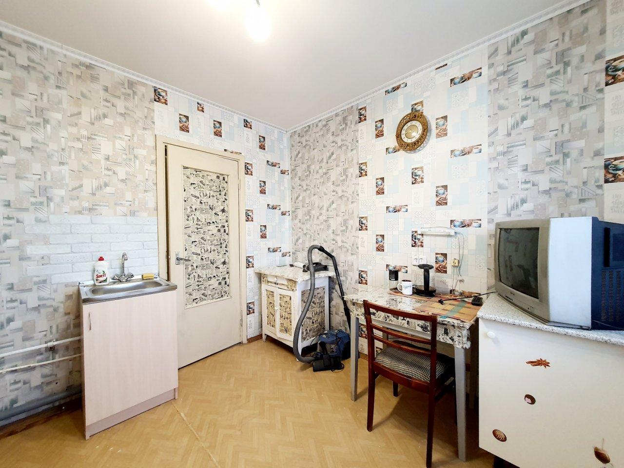 однокомнатная квартира в Санкт-Петербурге по адресу: Репищева ул., 21, к 2