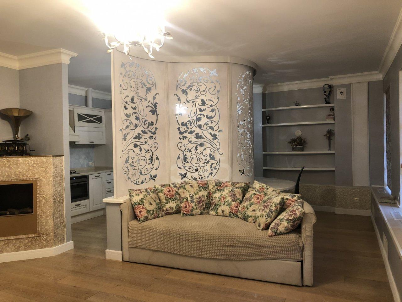 двухкомнатная квартира в Санкт-Петербурге по адресу: 8-я Советская ул., 40