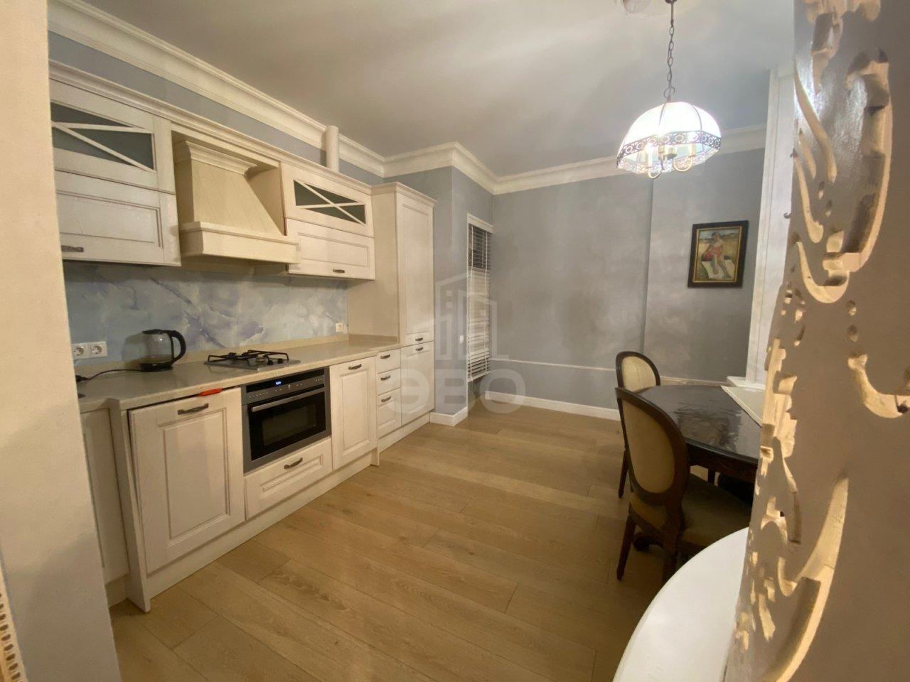 двухкомнатная квартира в Санкт-Петербурге по адресу: 8-я Советская ул., 40