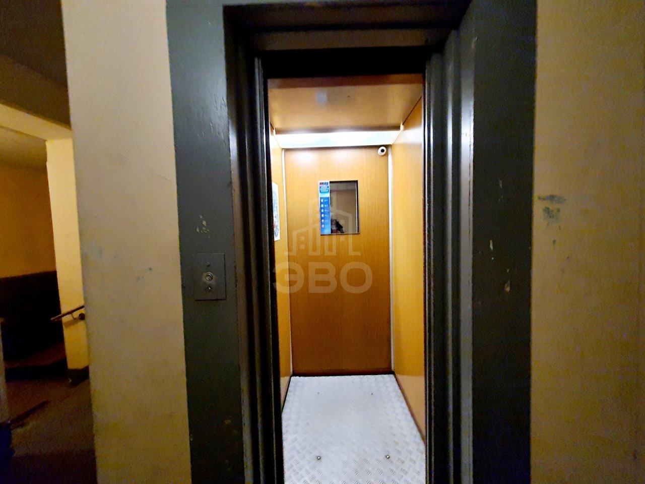 однокомнатная квартира в Санкт-Петербурге по адресу: Репищева ул., 21, к 2