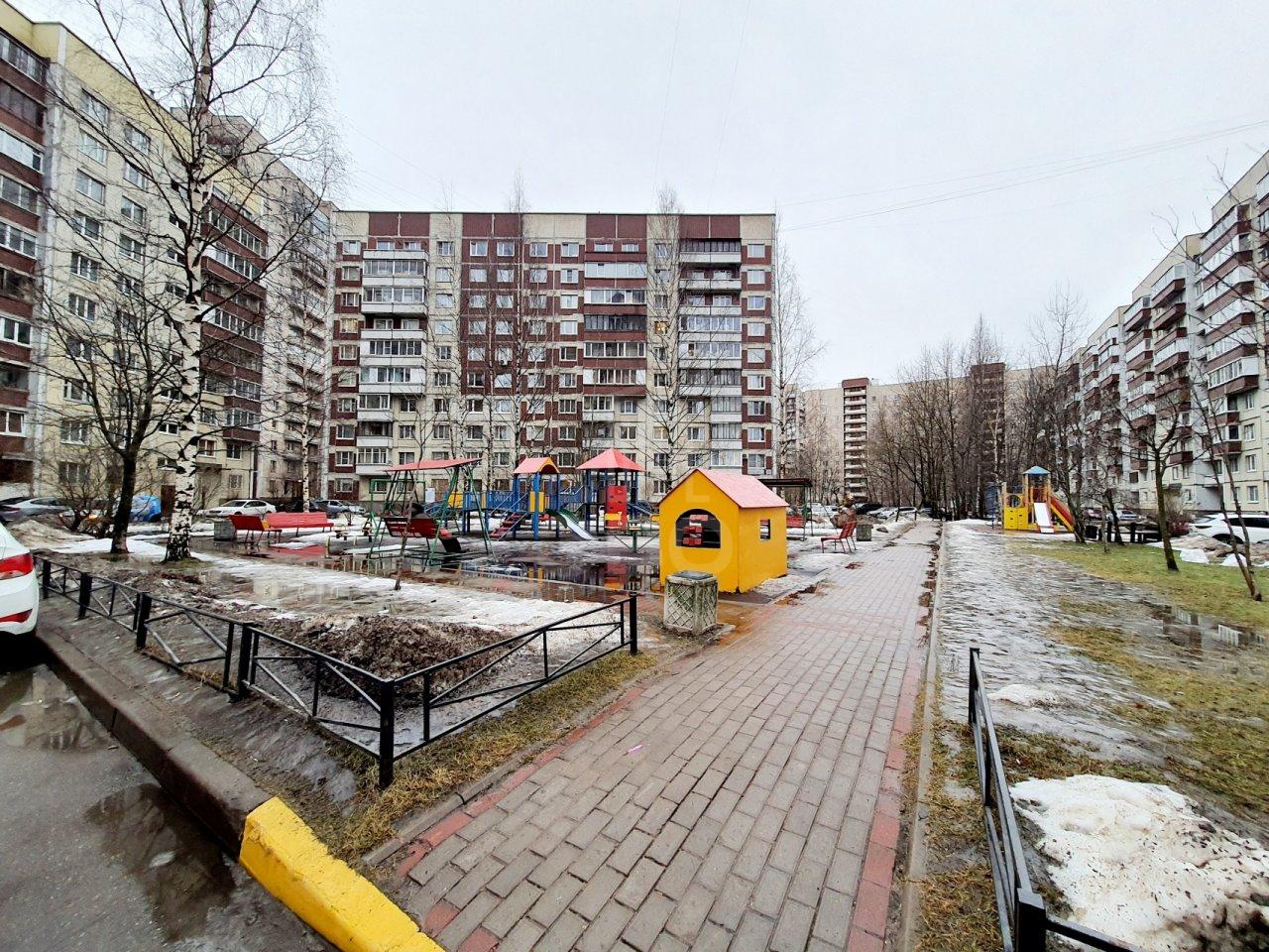 однокомнатная квартира в Санкт-Петербурге по адресу: Репищева ул., 21, к 2