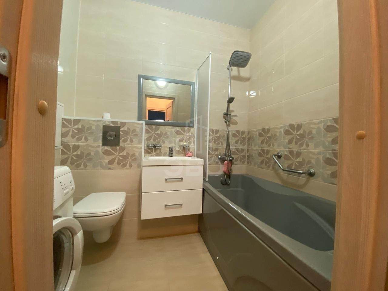 однокомнатная квартира в Санкт-Петербурге по адресу: Комендантский проспект, 64, к 1