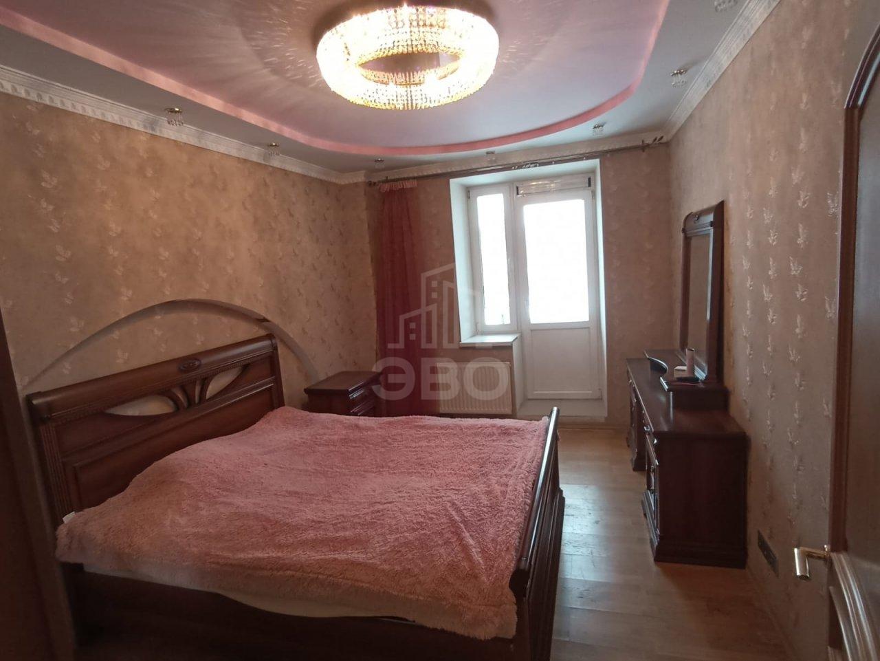 трехкомнатная квартира в Санкт-Петербурге по адресу: Учительская ул., 18, к 3