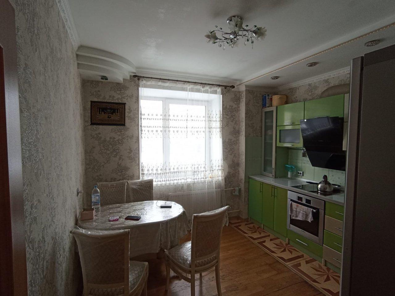 трехкомнатная квартира в Санкт-Петербурге по адресу: Учительская ул., 18, к 3