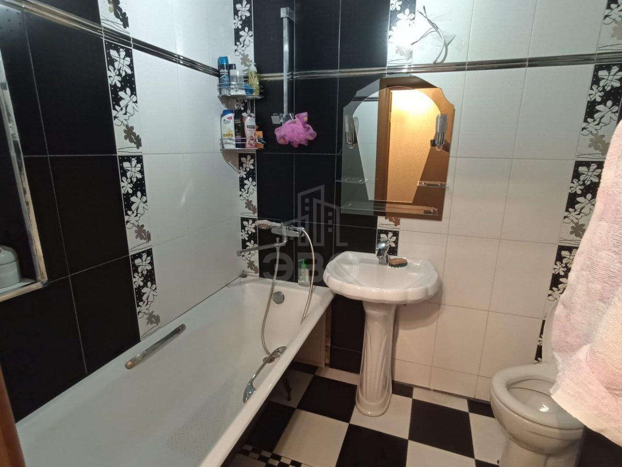 трехкомнатная квартира в Санкт-Петербурге по адресу: Учительская ул., 18, к 3