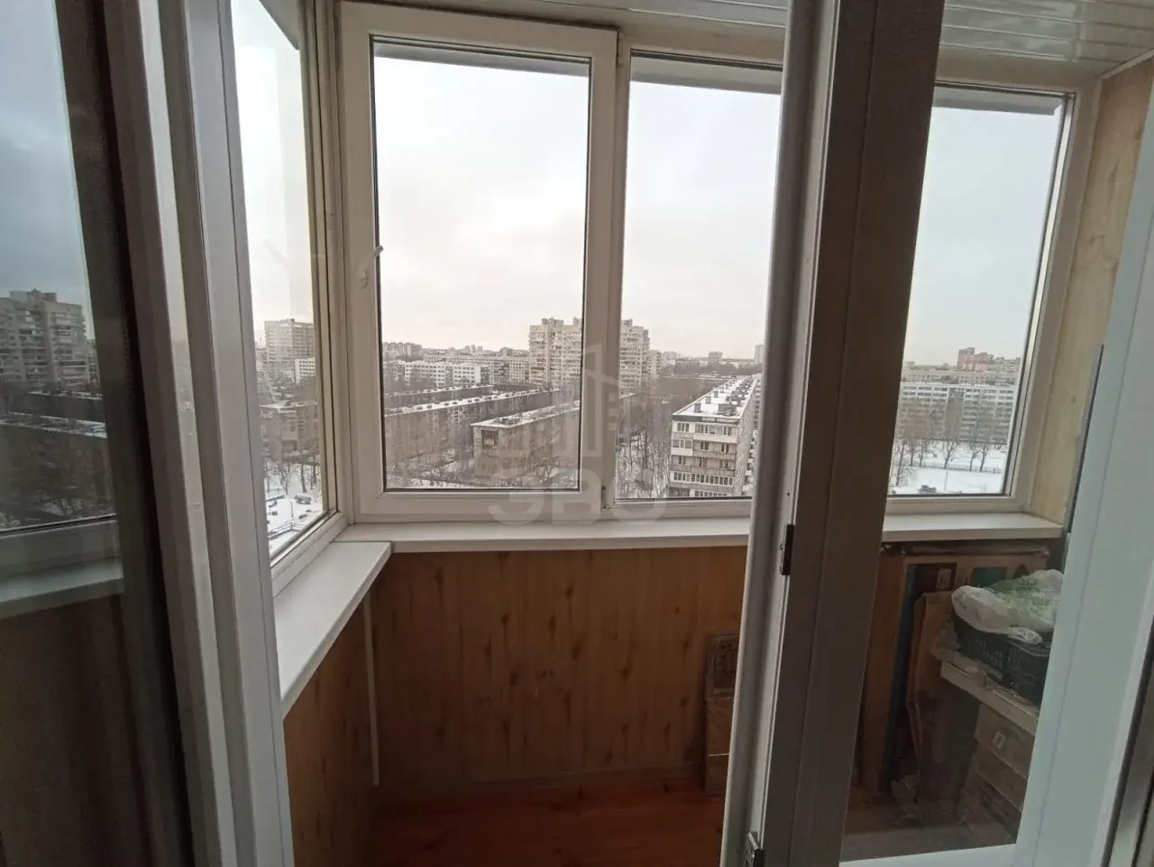трехкомнатная квартира в Санкт-Петербурге по адресу: Альпийский пер., 32